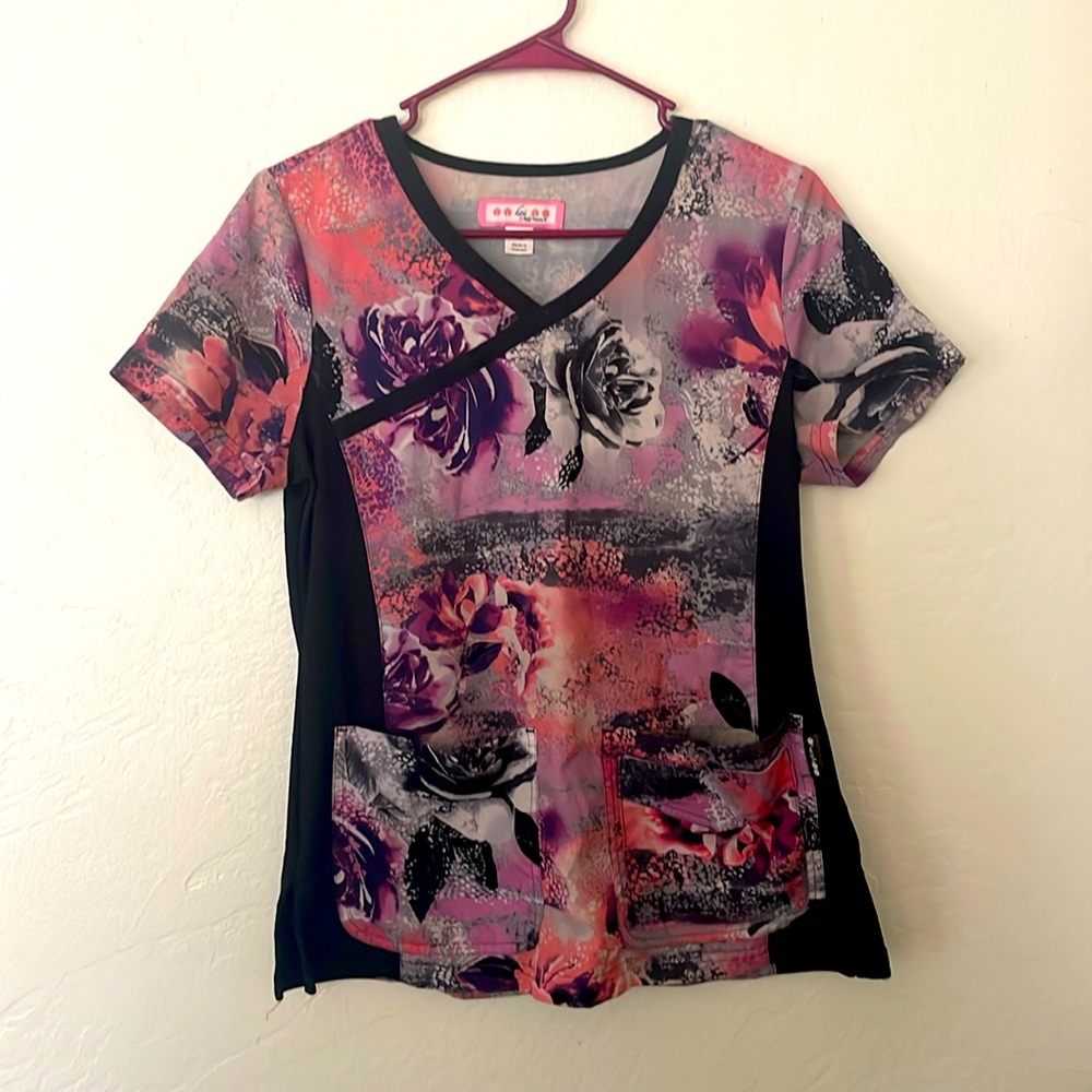 Roses Koi Scrub Top